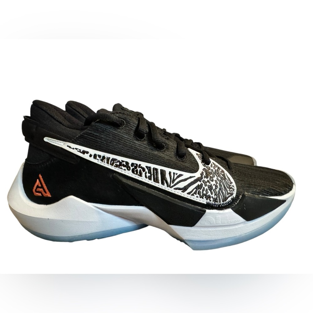 NIB Nike Zoom Freak 2 shoes
